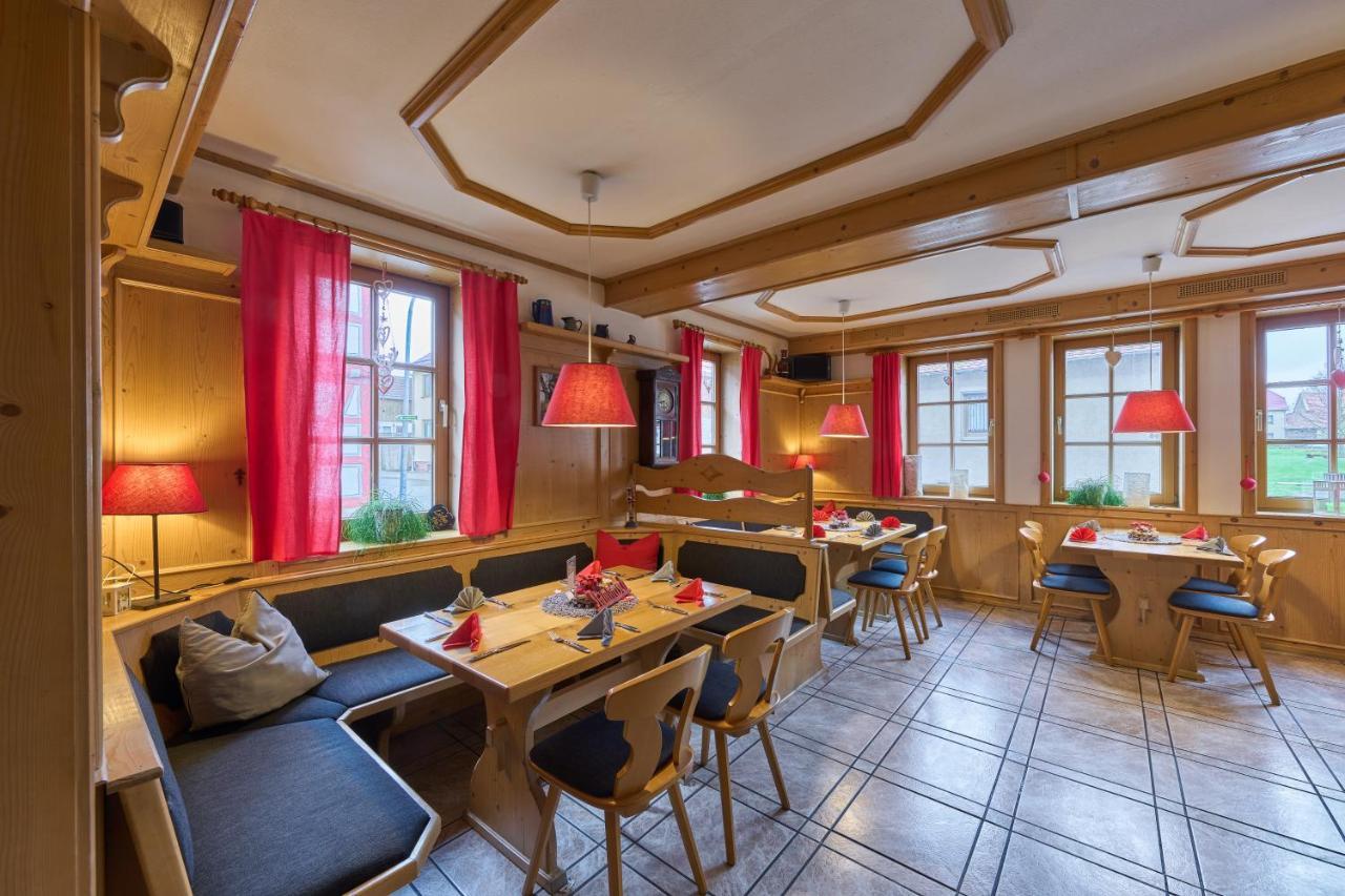 Landhotel Brauner Hirsch Kammerforst Bagian luar foto